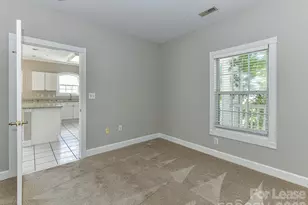 8658 Coralbell Ln, Charlotte, NC 28213 - Photo 17