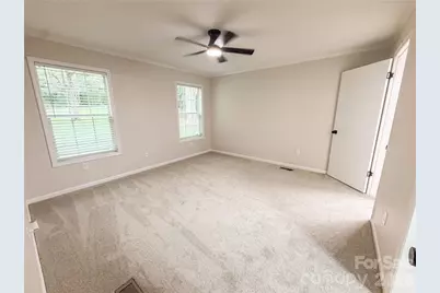 3556 Oakwood Avenue, Claremont, NC 28610 - Photo 7