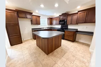 3556 Oakwood Avenue, Claremont, NC 28610 - Photo 3