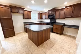 3556 Oakwood Ave, Claremont, NC 28610 - Photo 3