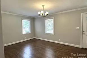 2401 Roslyn Ave, Charlotte, NC 28208 - Photo 7