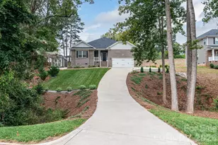 203 Macon Dr, Statesville, NC 28625 - Photo 3