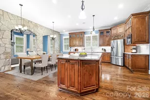 2215 Whiskery Dr, Waxhaw, NC 28173 - Photo 7
