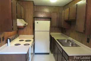 1306 Lomax Ave, Charlotte, NC 28211 - Photo 3