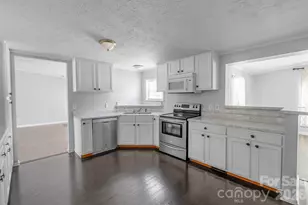 3017 Heather Hill Ln, Richburg, SC 29729 - Photo 5
