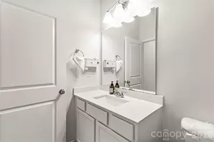 9022 Evercrisp Ln, Charlotte, NC 28215 - Photo 19