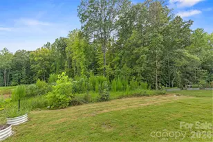9022 Evercrisp Ln, Charlotte, NC 28215 - Photo 29