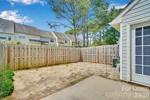 9653 Terrier Way, Charlotte, NC 28269 - Photo 33