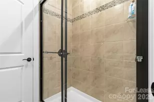 11422 Glanmire Dr, Matthews, NC 28105 - Photo 45