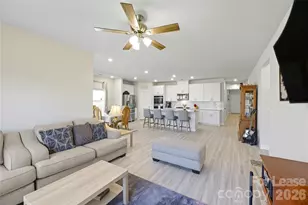 2023 Merida St, Charlotte, NC 28214 - Photo 5