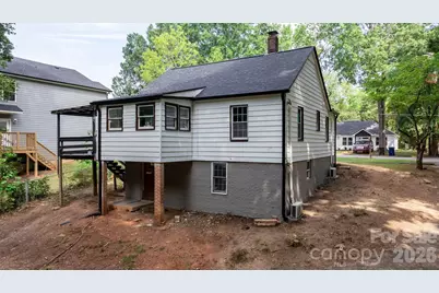 112 10th Avenue SE, Hickory, NC 28602 - Photo 17