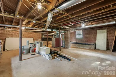 112 10th Avenue SE, Hickory, NC 28602 - Photo 15