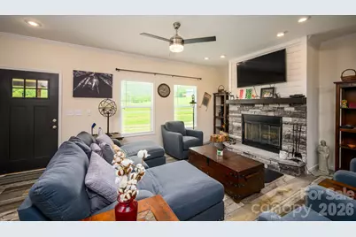 324 Plemmons Place, Marion, NC 28752 - Photo 3