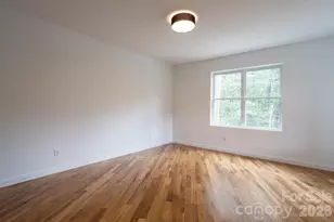 33 Spooks Branch Rd, Asheville, NC 28804 - Photo 17