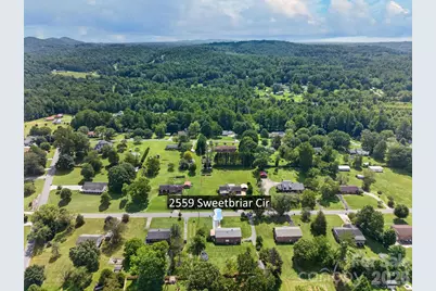 2559 Sweetbriar Circle, Lenoir, NC 28645 - Photo 19