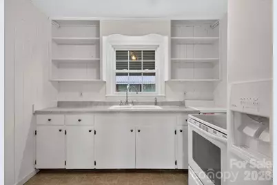 2409 Lucas Street, Hendersonville, NC 28791 - Photo 17