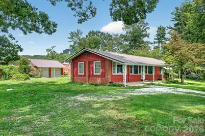 2409 Lucas Street, Hendersonville, NC 28791 - Photo 1