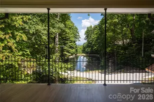3999 Laurel Park Hwy, Hendersonville, NC 28739 - Photo 17