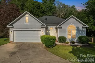 5538 Whispering Wind Ln, Indian Trail, NC 28079 - Photo 3