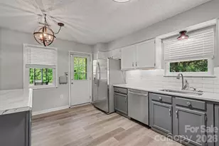 9803 Cooper Run Ln, Charlotte, NC 28269 - Photo 15