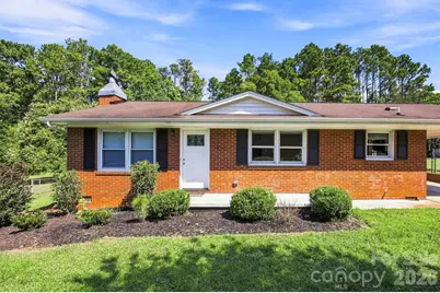 210 College Avenue, Shelby, NC 28150 - Photo 1