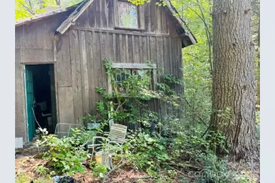 475 Old Little Mountain Road, Pisgah Forest, NC 28768 - Photo 23