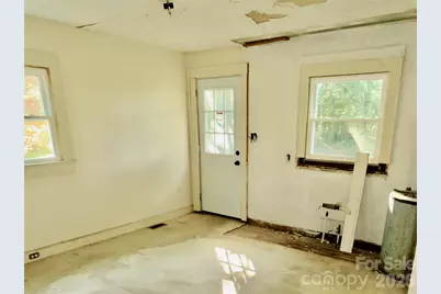 803 W Elm Street, Shelby, NC 28150 - Photo 17