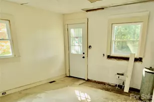 803 W Elm St, Shelby, NC 28150 - Photo 17