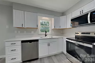 9428 White Cedar Court, Charlotte, NC 28213 - Photo 9