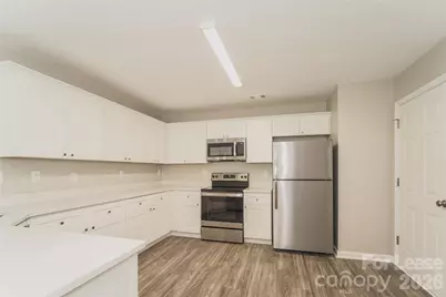 5930 Brookfield Pointe Drive, Charlotte, NC 28216 - Photo 5