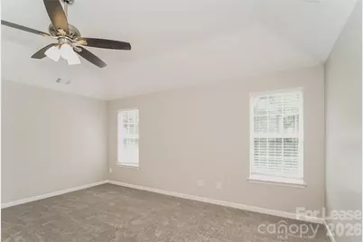 5930 Brookfield Pointe Drive, Charlotte, NC 28216 - Photo 9