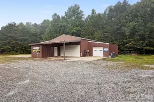 2330 Oakland Rd, Forest City, NC 28043 - Photo 1