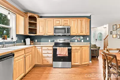 291 Merrills Chase Road, Asheville, NC 28803 - Photo 5