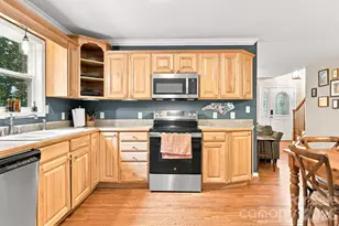 291 Merrills Chase Rd, Asheville, NC 28803 - Photo 5