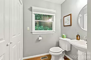 291 Merrills Chase Rd, Asheville, NC 28803 - Photo 15