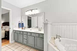 291 Merrills Chase Rd, Asheville, NC 28803 - Photo 19