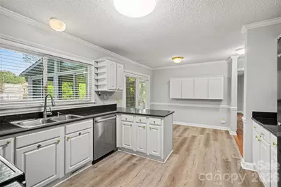 8710 Twin Trail Drive, Huntersville, NC 28078 - Photo 11