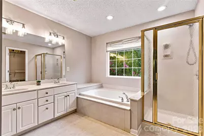 5477 Cambridge Bay Drive, Charlotte, NC 28269 - Photo 19
