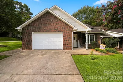 803 Whetstone Place SW, Conover, NC 28613 - Photo 1