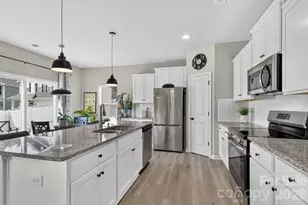 5224 Belstone Ln, Charlotte, NC 28215 - Photo 11