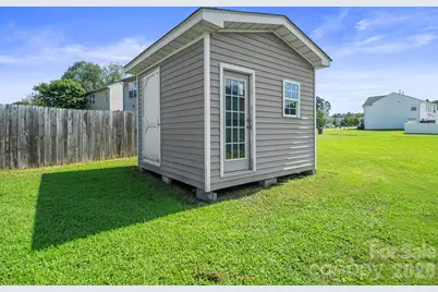 2015 Mallard Pointe Drive, Kannapolis, NC 28083 - Photo 3