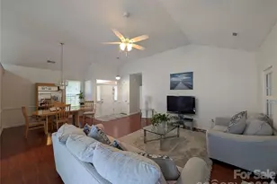 7508 Blythwood Ln, Charlotte, NC 28227 - Photo 11