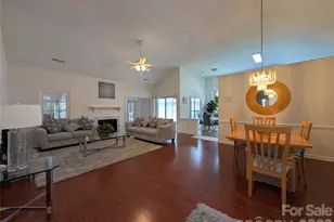 7508 Blythwood Ln, Charlotte, NC 28227 - Photo 9