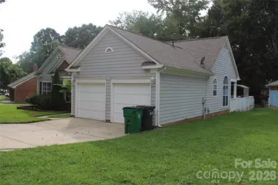 7508 Blythwood Lane, Charlotte, NC 28227 - Photo 3