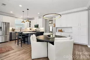 5519 Hubbard Point Dr, Charlotte, NC 28269 - Photo 13