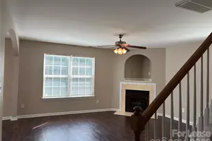 3707 Rocky Brook Ct, Charlotte, NC 28269 - Photo 7