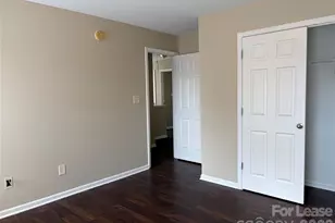3707 Rocky Brook Ct, Charlotte, NC 28269 - Photo 31