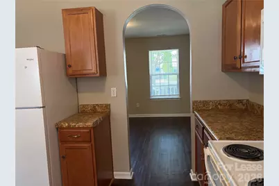 3707 Rocky Brook Court, Charlotte, NC 28269 - Photo 9