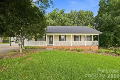 209 Pilots Ridge Drive, Bessemer City, NC 28016 - Photo 1