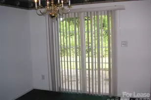 1005 Karendale Ave, Charlotte, NC 28208 - Photo 5